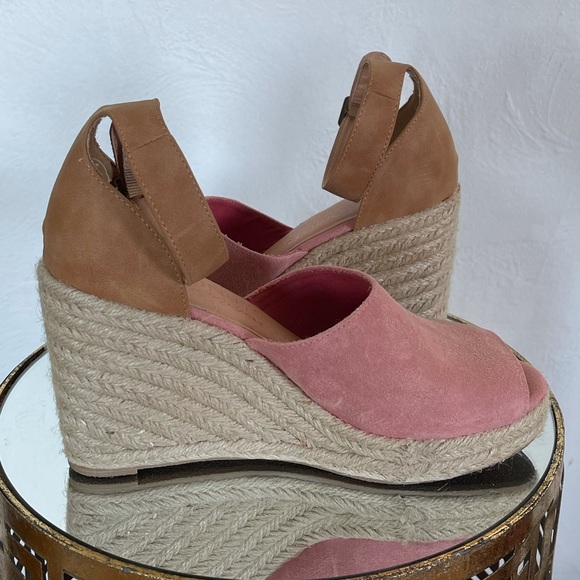 Wedge Sandal - Picture 5 of 12